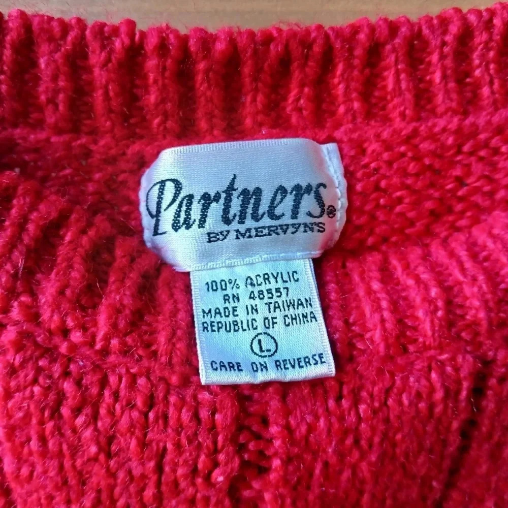 Partners by Mervyns Vintage Red Crew Neck Sweater - Picture 4 of 10
